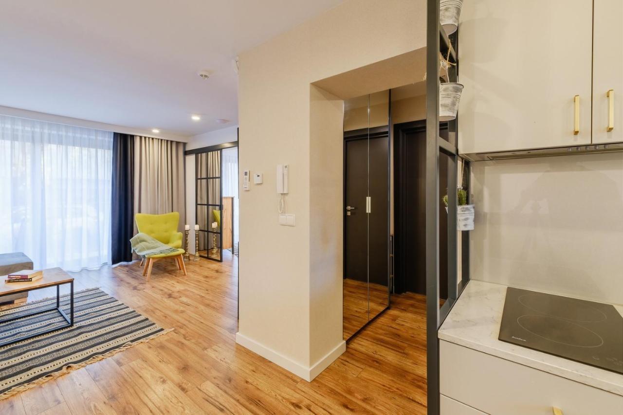 Rezydencja Ornak 5 - Stylowe Apartamenty Z Balkonami I Jacuzzi, 5 Min Pieszo Do Krupowek, Izby Podhalanskie 扎科帕内 外观 照片