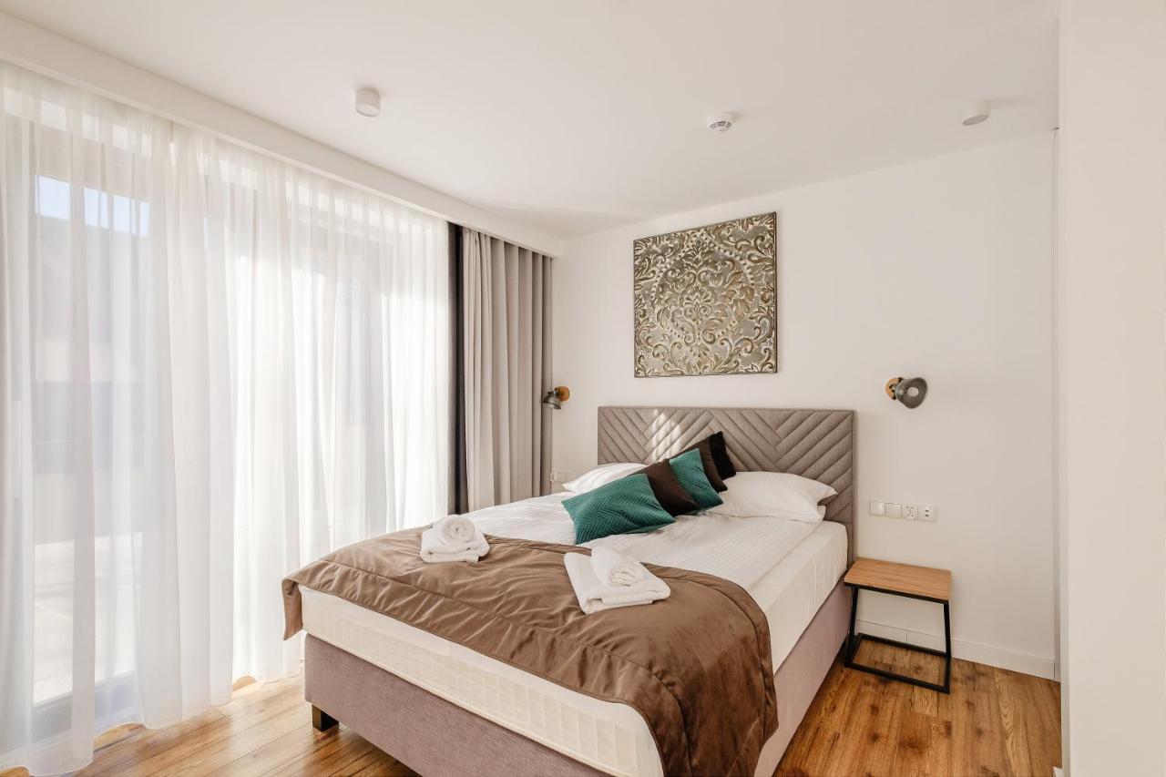 Rezydencja Ornak 5 - Stylowe Apartamenty Z Balkonami I Jacuzzi, 5 Min Pieszo Do Krupowek, Izby Podhalanskie 扎科帕内 外观 照片