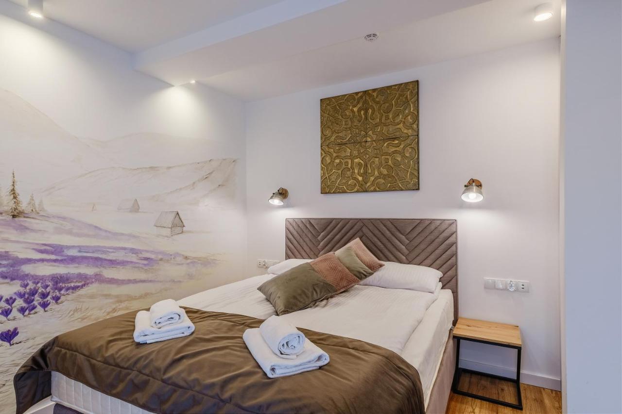 Rezydencja Ornak 5 - Stylowe Apartamenty Z Balkonami I Jacuzzi, 5 Min Pieszo Do Krupowek, Izby Podhalanskie 扎科帕内 外观 照片