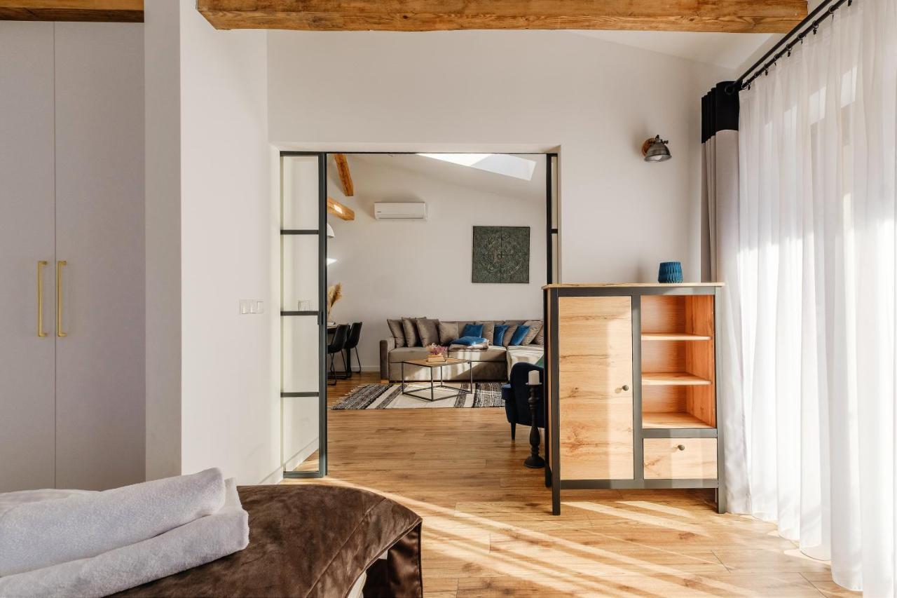 Rezydencja Ornak 5 - Stylowe Apartamenty Z Balkonami I Jacuzzi, 5 Min Pieszo Do Krupowek, Izby Podhalanskie 扎科帕内 外观 照片