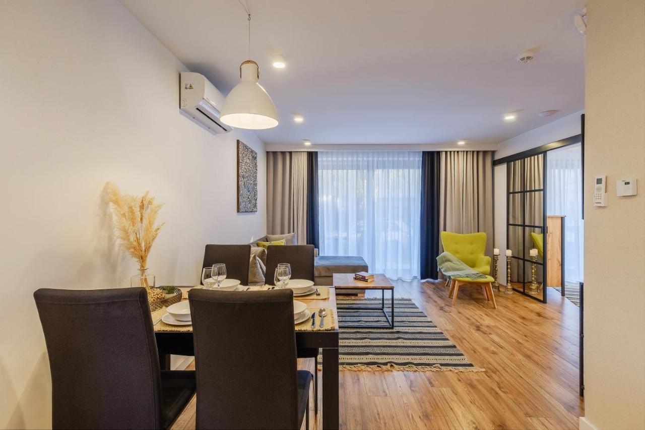 Rezydencja Ornak 5 - Stylowe Apartamenty Z Balkonami I Jacuzzi, 5 Min Pieszo Do Krupowek, Izby Podhalanskie 扎科帕内 外观 照片